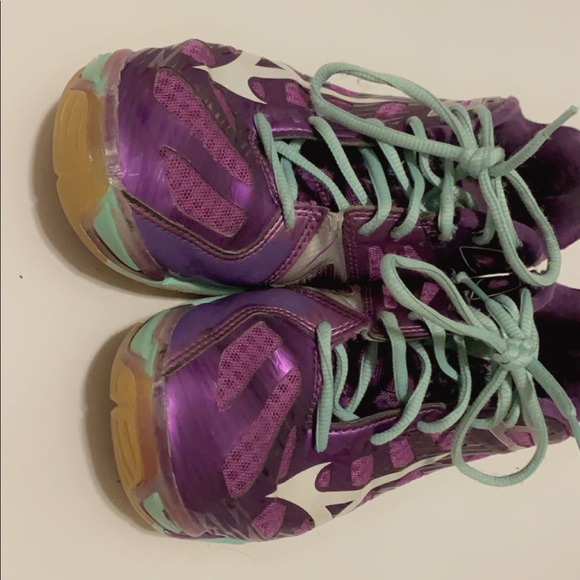 Mizuno Volleyball/Court shoes💜 - Picture 1 of 9